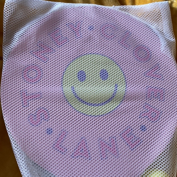 Stoney Clover Lane x Target paddle and ball set - Picture 3 of 3